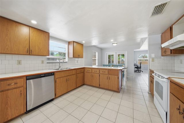 5315 9TH AVENUE DRIVE W, Bradenton, FL 34209