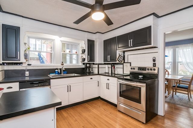 69 Belvidere St, Springfield, MA 01108