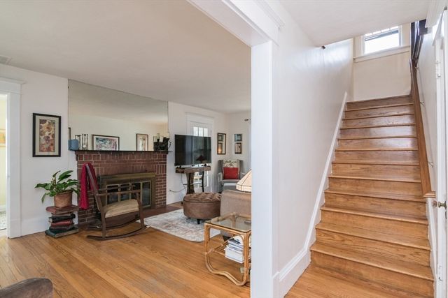 69 Belvidere St, Springfield, MA 01108