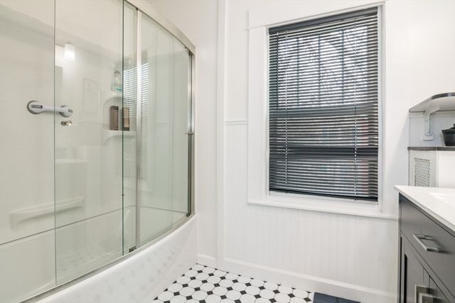 69 Belvidere St, Springfield, MA 01108