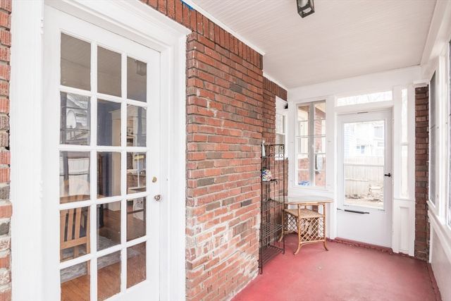 69 Belvidere St, Springfield, MA 01108