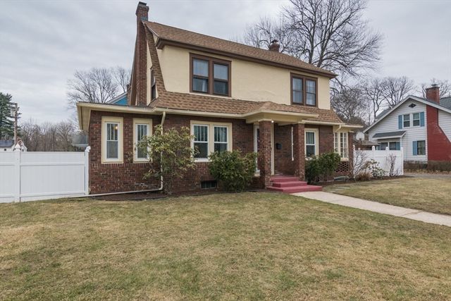 69 Belvidere St, Springfield, MA 01108