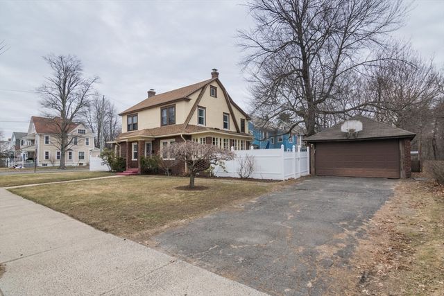 69 Belvidere St, Springfield, MA 01108