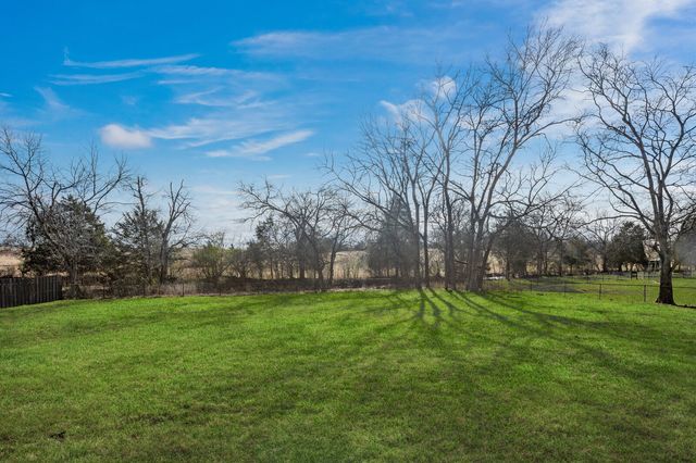 1017 Cabriolet Ct, Gallatin, TN 37066