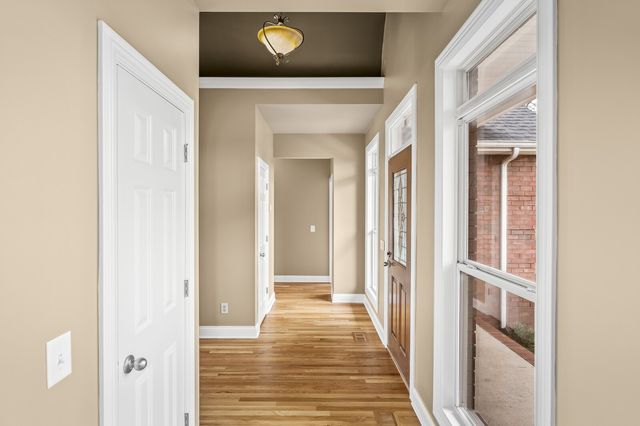 1017 Cabriolet Ct, Gallatin, TN 37066