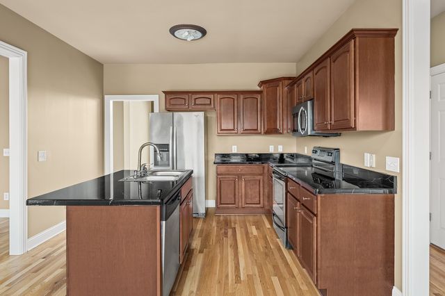 1017 Cabriolet Ct, Gallatin, TN 37066