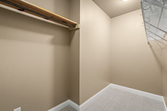 1017 Cabriolet Ct, Gallatin, TN 37066