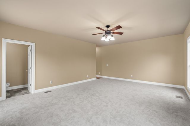 1017 Cabriolet Ct, Gallatin, TN 37066