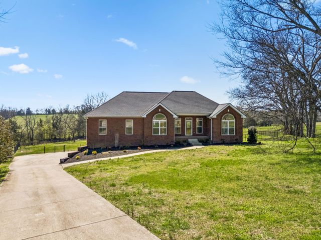 1017 Cabriolet Ct, Gallatin, TN 37066