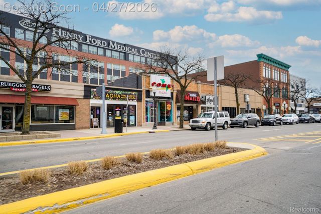 1230 Diamond Court E, Royal Oak, MI 48067