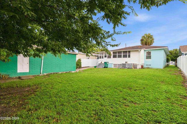 217 Daytona Avenue, Daytona Beach, FL 32117