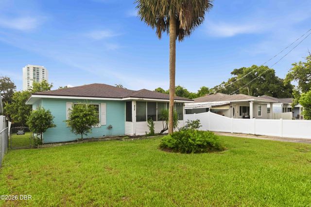 217 Daytona Avenue, Daytona Beach, FL 32117