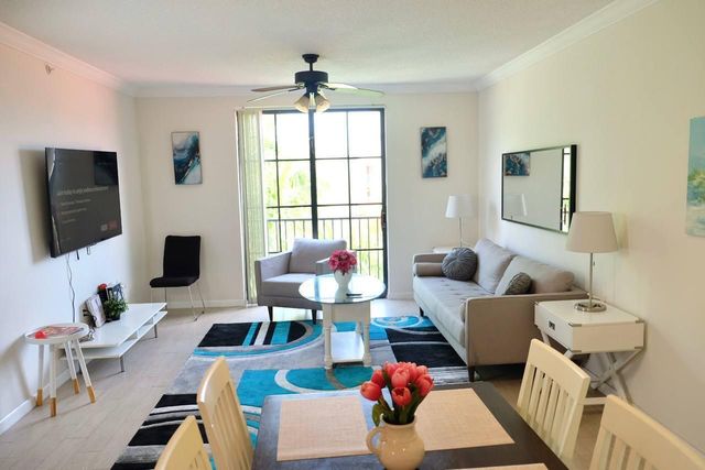 720 S Sapodilla Avenue 514, West Palm Beach, FL 33401