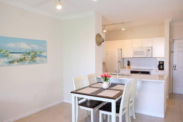 720 S Sapodilla Avenue 514, West Palm Beach, FL 33401