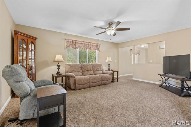 302 BRITANNA Drive, Swansea, IL 62226