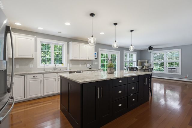 9 Champernowne, Madbury, NH 03823