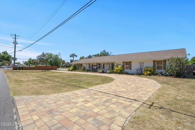 4423 Northshore Road, Lynn Haven, FL 32444