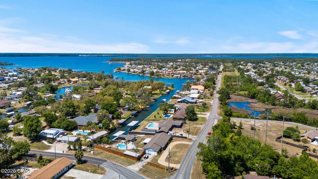 4423 Northshore Road, Lynn Haven, FL 32444