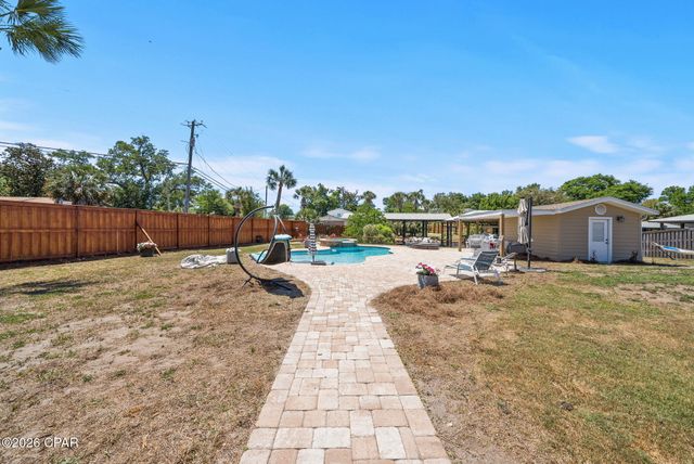 4423 Northshore Road, Lynn Haven, FL 32444