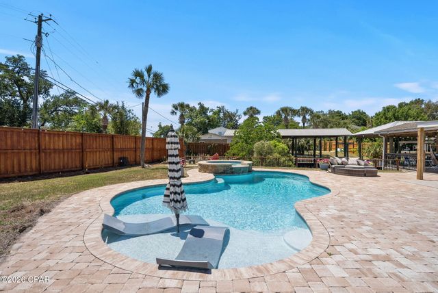 4423 Northshore Road, Lynn Haven, FL 32444