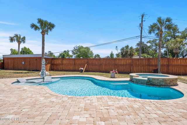 4423 Northshore Road, Lynn Haven, FL 32444