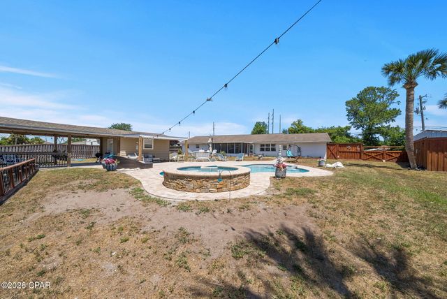 4423 Northshore Road, Lynn Haven, FL 32444