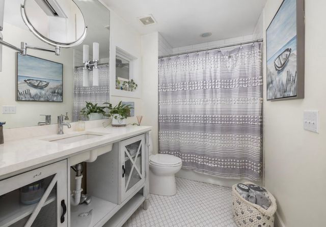 708 Kent Street, Mount Pleasant, SC 29464