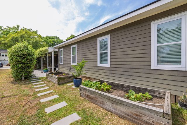 708 Kent Street, Mount Pleasant, SC 29464