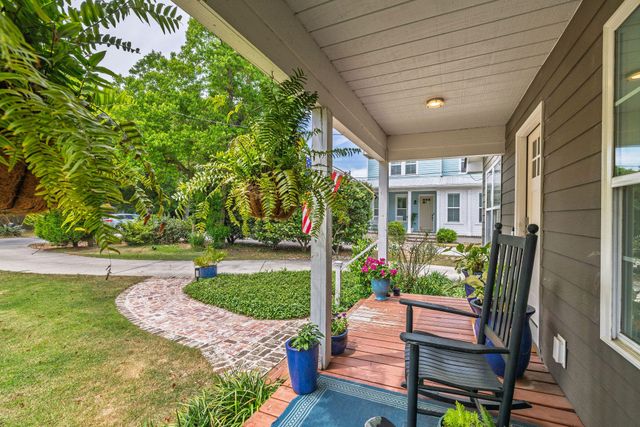 708 Kent Street, Mount Pleasant, SC 29464