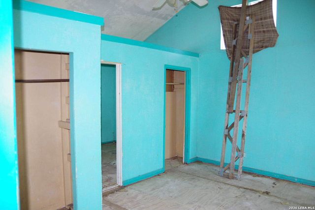 1211 Rivas, San Antonio, TX 78207