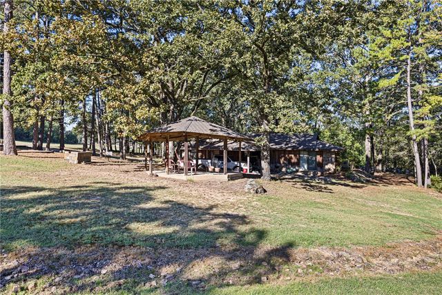 2500 E 8th Street, Danville, AR 72833