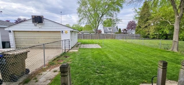 2726 84th STREET, Kenosha, WI 53143
