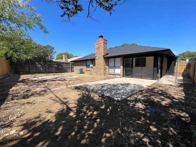 6417 Canyon Circle, Fort Worth, TX 76133
