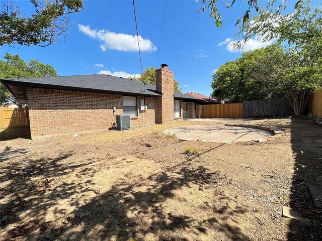6417 Canyon Circle, Fort Worth, TX 76133