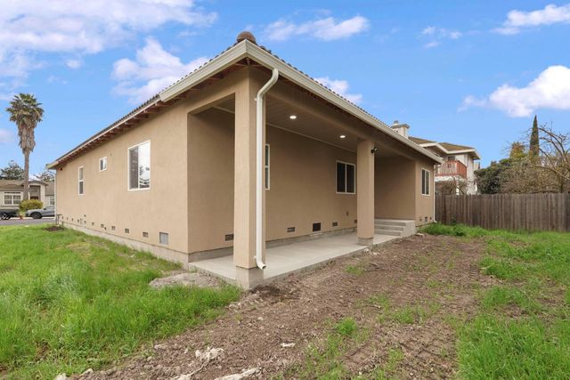 9879 Twin Creeks Ave, Stockton, CA 95219