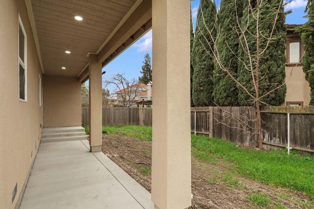 9879 Twin Creeks Ave, Stockton, CA 95219