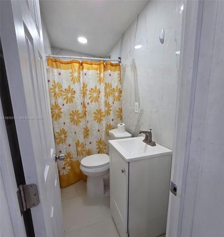 11941 SW 175th St, Miami, FL 33177