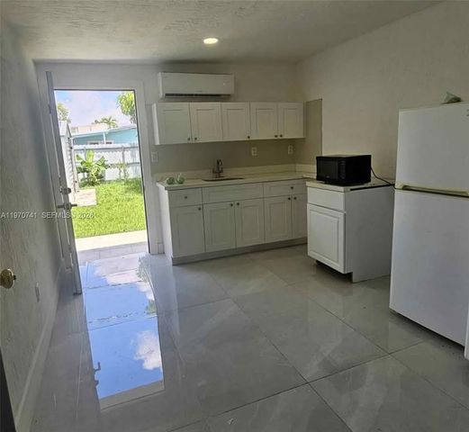 11941 SW 175th St, Miami, FL 33177