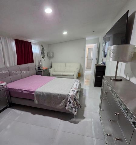 11941 SW 175th St, Miami, FL 33177