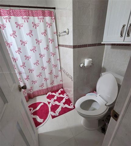 11941 SW 175th St, Miami, FL 33177