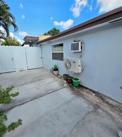 11941 SW 175th St, Miami, FL 33177