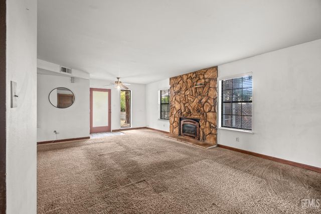 18260 Alps Drive, Tehachapi, CA 93561
