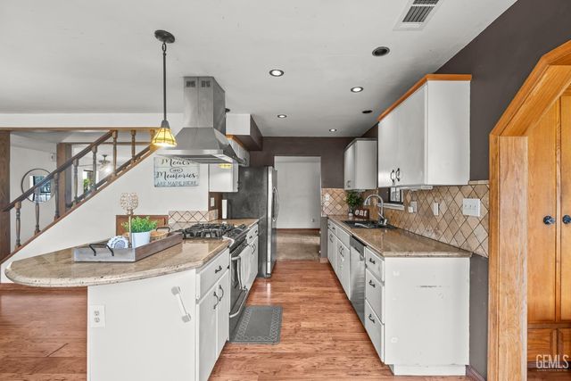 18260 Alps Drive, Tehachapi, CA 93561