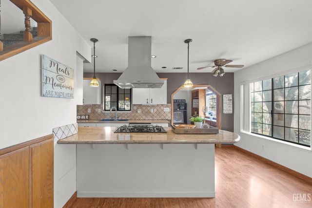 18260 Alps Drive, Tehachapi, CA 93561
