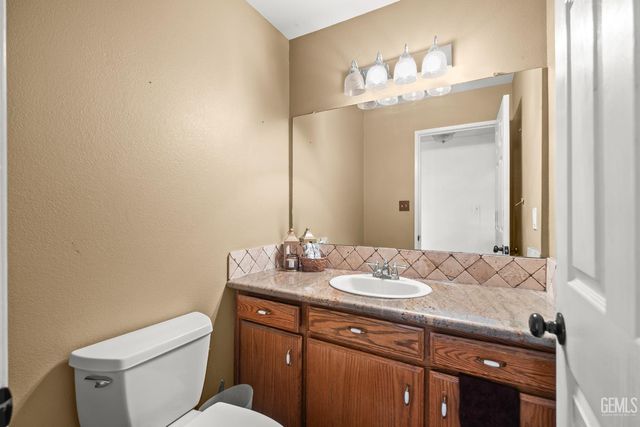 18260 Alps Drive, Tehachapi, CA 93561