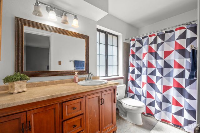 18260 Alps Drive, Tehachapi, CA 93561