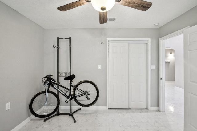 298 County Road 3545, Cleveland, TX 77327