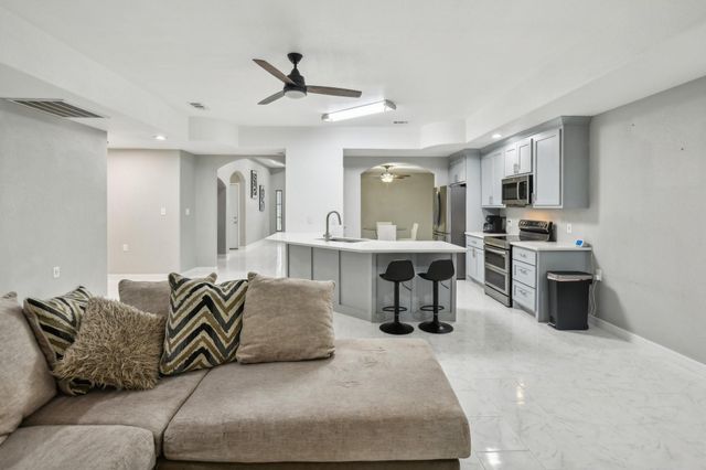 298 County Road 3545, Cleveland, TX 77327