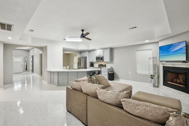 298 County Road 3545, Cleveland, TX 77327