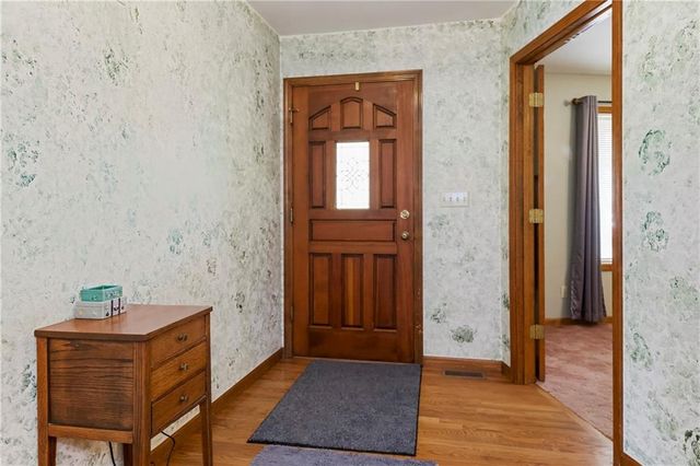 15628 238th Street, Tonganoxie, KS 66086